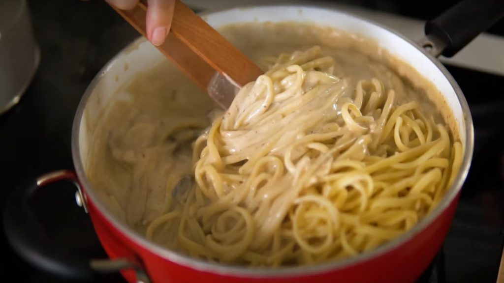 macarrão com molho branco